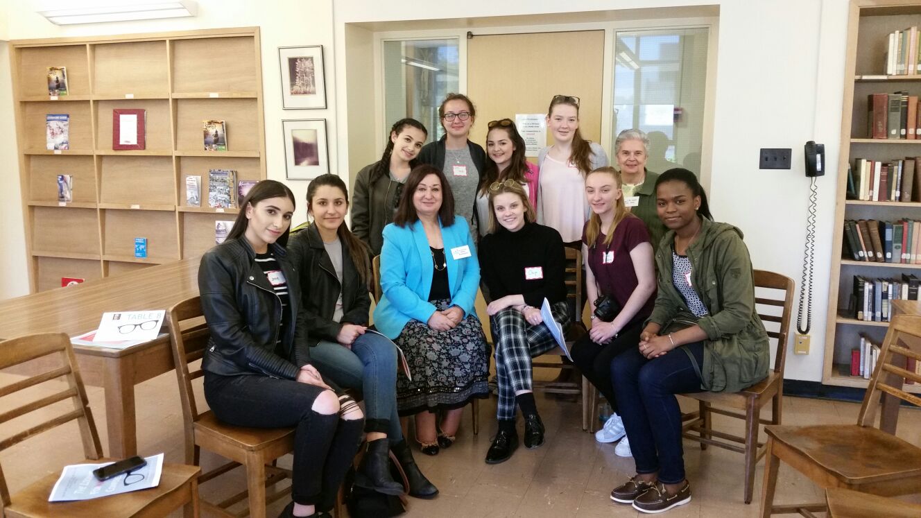Senator Salma Ataullahjan with student participants at the Looking FORward Conference, spring 2016. The senator connected with the young women to share her experiences as a community builder and member of the Senate of Canada.
