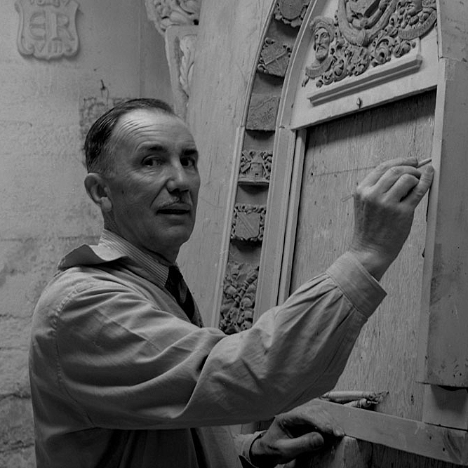 William Oosterhoff (Crédit photo : <a href='https://www.bac-lac.gc.ca/fra/recherchecollection/Pages/notice.aspx?app=FonAndCol&IdNumber=4308917' target='_blank'>Bibliothèque et Archives Canada</a>)