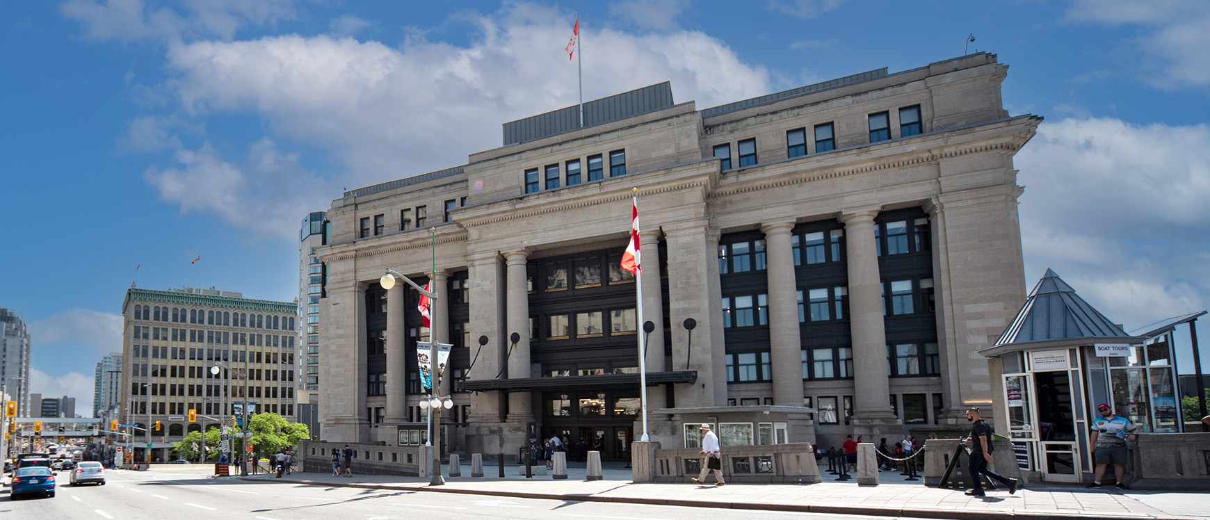 exterior of the Senate of Canada building